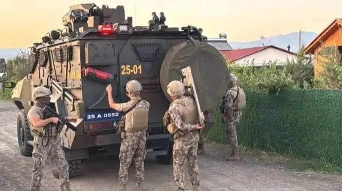 Erzurum'da nefes kesen operasyon: 80 firari zanlı polisten kaçamadı