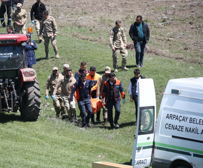 Kars çayı, kayıp Afgan çocuğu can aldı: Gözyaşları sel oldu 1