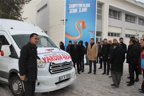 Deprem bölgesine yardım ve destekler sürüyor