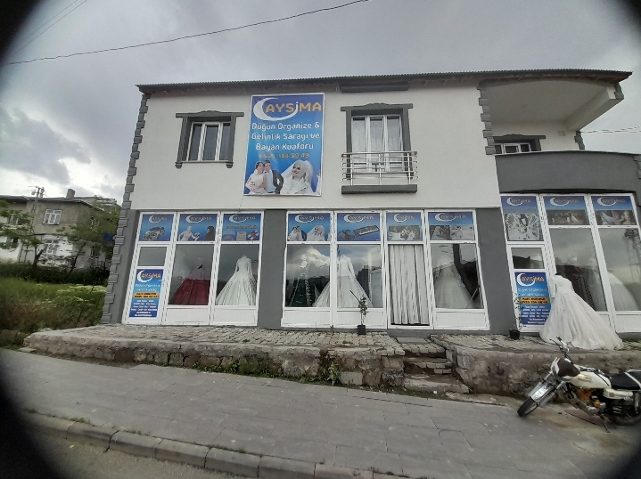 Aysima Gelinlik Malazgirt’te açıldı