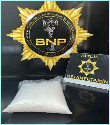 Bitlis'te bir yolcu 846 gram sentetik uyuşturucuyla yakalandı