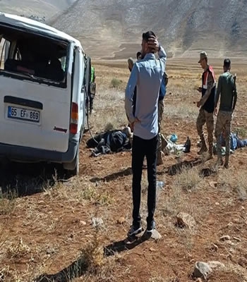 Feci kaza: Minibüs takla attı, 7 kişi yaralandı