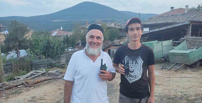 Bu köyde telsizle iletişim kuruyorlar! Herkesin bir kod numarası var