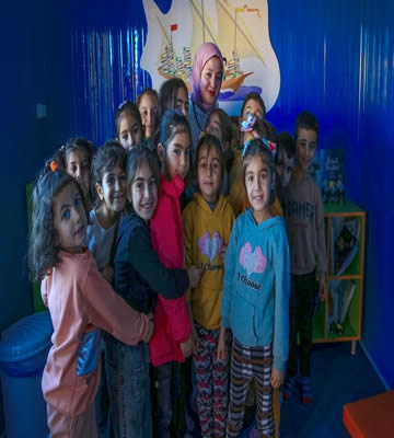 Malatya Teknopark Konteyner Kent'teki çocuklara gönüllülerden eğitim desteği