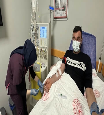 Kök hücre bulamadığı için oğlunu kaybeden baba, bir başkasına umut oldu