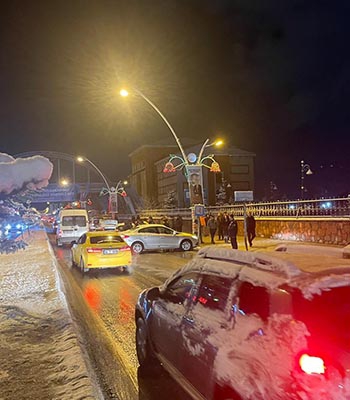 Ağrı'da kar yağışı sonrası 3 trafik kazası meydana geldi