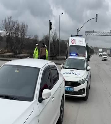 Kocaeli'de otomobilin çarptığı çocuk yaralandı