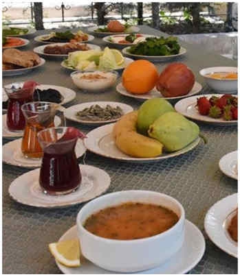 Oruç tutanlar için uzmanından tok tutan besin önerileri