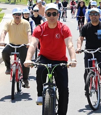 Farkındalık için Ağrı'da pedal çevirdiler