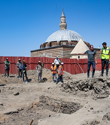 AK Parti Van Milletvekili Türkmenoğlu