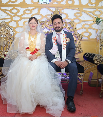 Ukraynalı doktor, Hakkari'ye gelin geldi