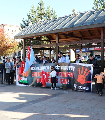 Erzurum'da sağlık çalışanları Gazze için 47'nci kez yürüdü