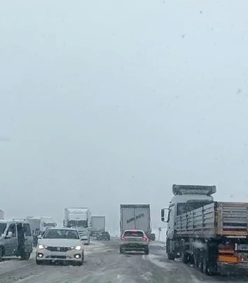 Adıyaman'da sağanak, Darende ve Çelikhan'da kar yağışı etkili oluyor