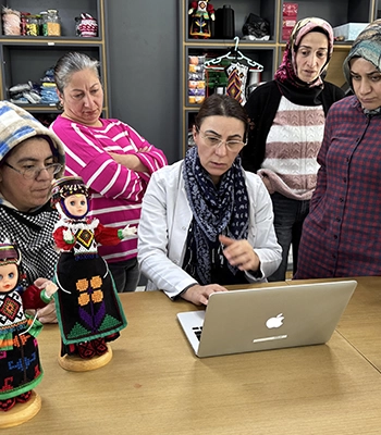 Ardahan'ın geleneklerini yaşatan usta öğreticiler AA'nın "Yılın Kareleri" oylamasına katıldı