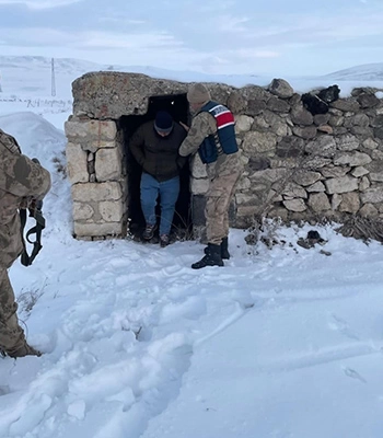 Erzurum'da göçmen kaçakçılığı operasyonlarında 11 zanlı tutuklandı