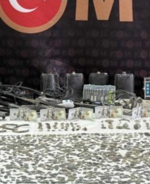 Gaziantep'te tarihi eser niteliğinde 3 bin 127 sikke ele geçirildi