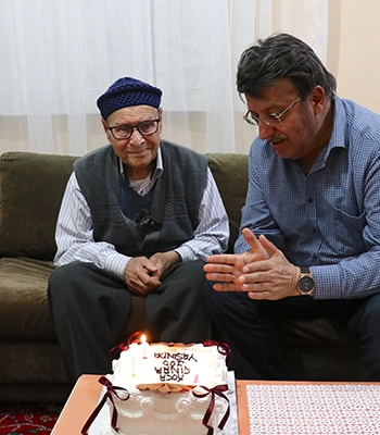 Van'da 100 yaşına giren Önay, ilk kez doğum gününü kutladı