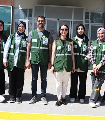 Ağrı'da sağlıklı yaşama dikkati çekmek için Yeşilay'dan dumansız hava sahası etkinliği