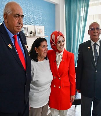 Aile ve Sosyal Hizmetler Bakanı Göktaş, Tunceli'de Kıbrıs gazisini ziyaret etti