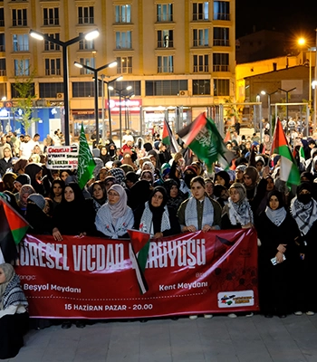 Van'da İsrail'in İran'a ve Gazze'ye yönelik saldırıları protesto edildi
