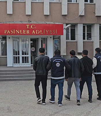 Erzurum'da göçmen kaçakçılığı operasyonunda yakalanan 3 zanlı tutuklandı