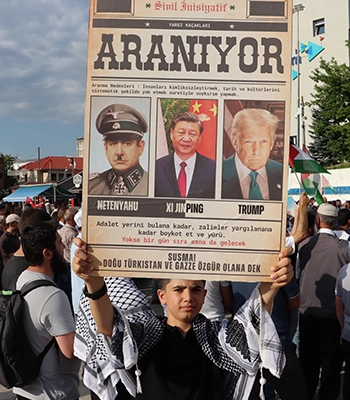Erzurum'da sağlık çalışanları ve sivil toplum kuruluşları Gazze için yürüdü