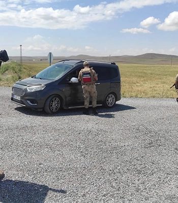 Van'da farklı suçlardan aranan 101 şüpheli yakalandı