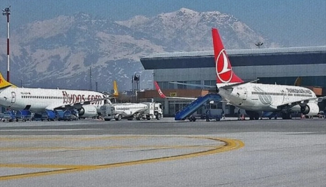 Van Ferit Melen Havalimanı tamamen kapanıyor!Yolcular Muş'a akın edecek