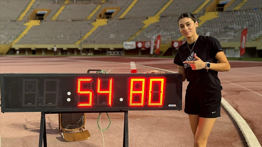 Aysel Önder dünya rekorunu kırdı