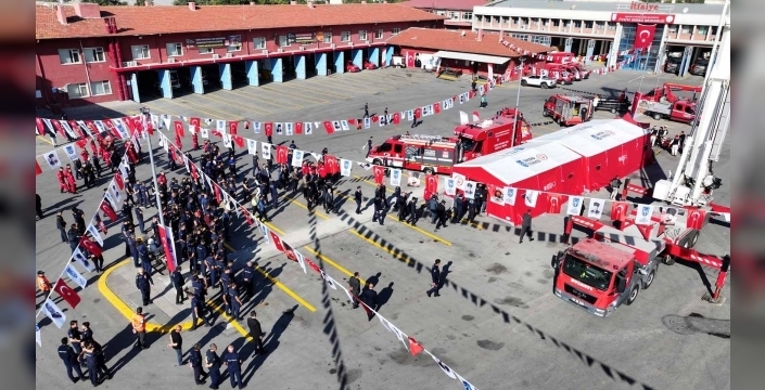 Ankara İtfaiyesi, İtfaiye Haftası'nda Etkinliklerle Halkı Bilinçlendiriyor