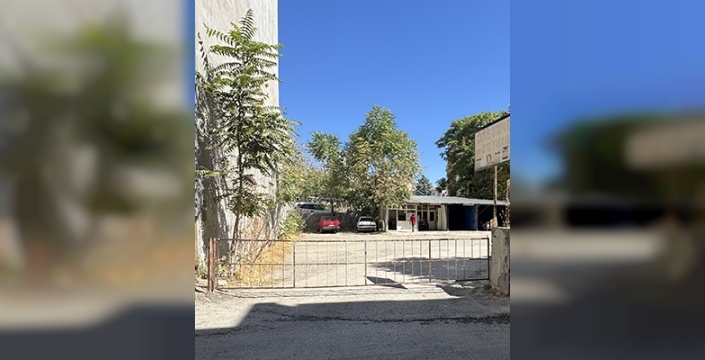 Elazığ'da otoparka pompalı tüfekle ateş edilmesi sonucu 1 kişi yaralandı