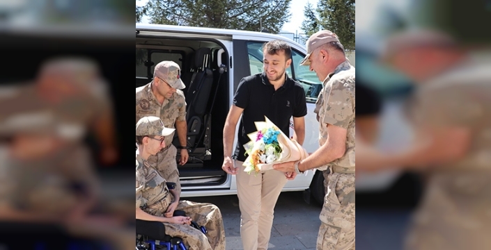 Erzincan'da engelli gencin askeri üniforma giyme hayali gerçekleştirildi