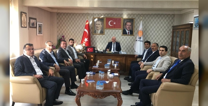 Ak parti il başkanları toplantısı: Kars'ın yatırımları değerlendirildi