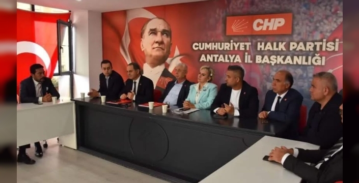 CHP heyeti Antalya'da belediyeleri denetleyecek
