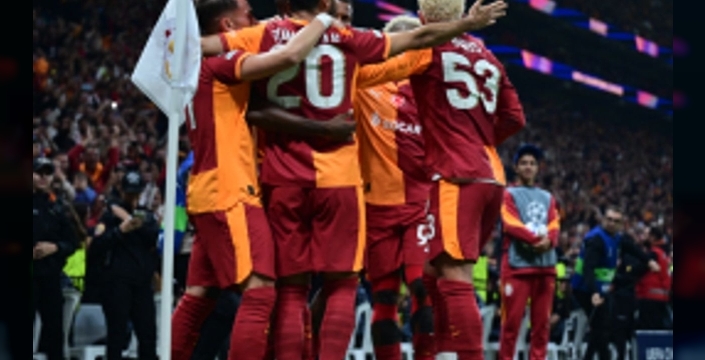Galatasaray, Liverpool'u 1-0 Mağlup Etti: Osimhen Tarihi Rekora İmza Attı