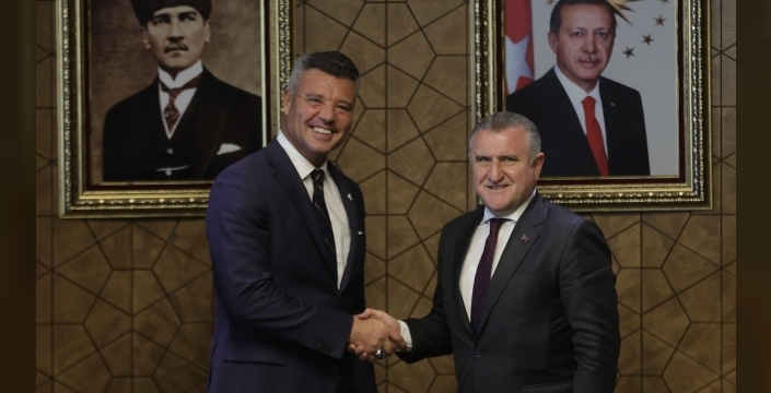 Gençlik ve Spor Bakanı Bak, Fenerbahçe Başkanı Saran'ı ağırladı