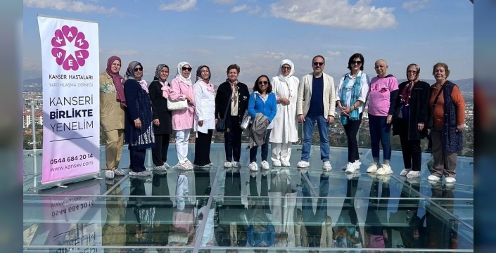 KANSEV'den meme kanseri farkındalığına anlamlı etkinlik
