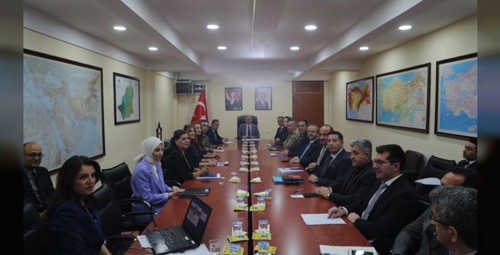 Kars'ta kadına yönelik şiddetle mücadele toplantısı yapıldı