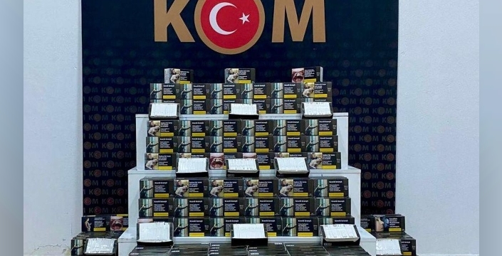 Kars'ta otobüs bagajında rekor yakalandı: 100 bin makaron çıktı