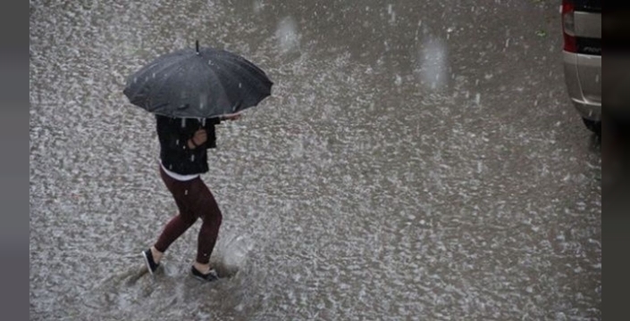 Meteoroloji'den kuvvetli yağış uyarısı: Sel ve su baskını riski var
