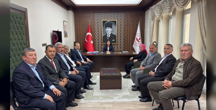 Şalpazarına ilk kadın kaymakam: Kezban Yerlikaya Akpınar göreve başladı, AK Partiden ilk ziyaret!