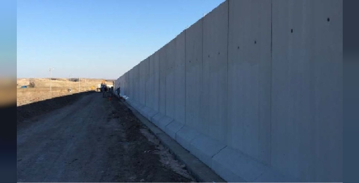 Türkiyenin sınır güvenliği güçleniyor: Güvenlik duvarı inşaatı hız kazandı
