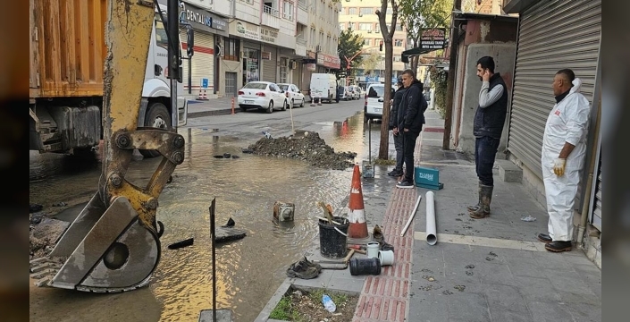 Batman'da su kaybına gece yarısı operasyonu: Kayıp kaçak suya 'nokta atışı'!