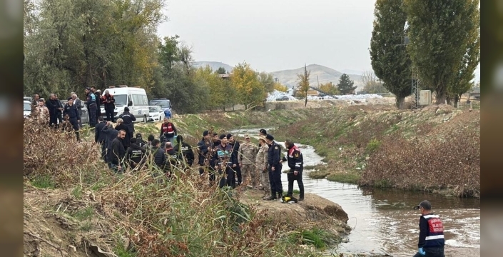 Elazığ yüreklere ateş düştü: Kayıp Veysel'den acı haber geldi!