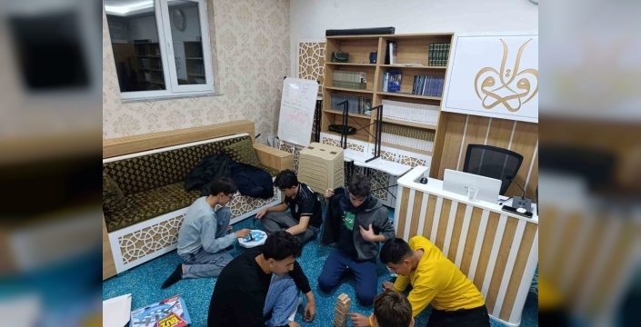 Emirdağ Fen Lisesi öğrencileri Diyanet Gençlik Merkezi'nde buluştu: Manevi ve eğlenceli bir gün