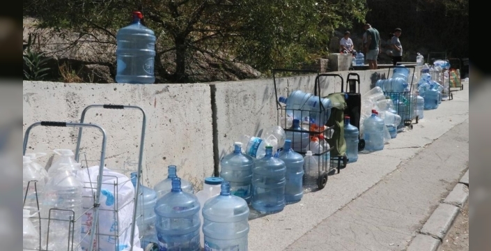 İzmir susuz kalıyor! Kuraklık vurdu, barajlar boşaldı: Kesintiler 30 Kasım'a kadar devam edecek!