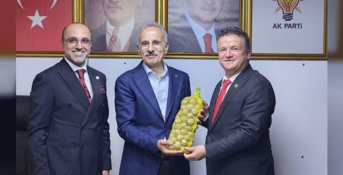 Karamanlı'da ulaşımda yeni dönem: Bakan Uraloğlu'ndan müjdeli haberler