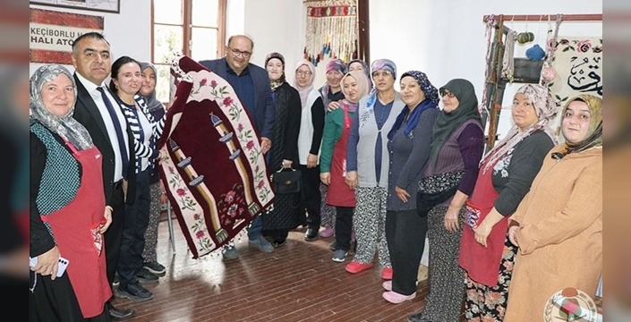 Keçiborlu Belediye Başkanı Parlak'tan Sanat Evi'ne Sımsıcak Ziyaret: Emeğe Tam Destek!