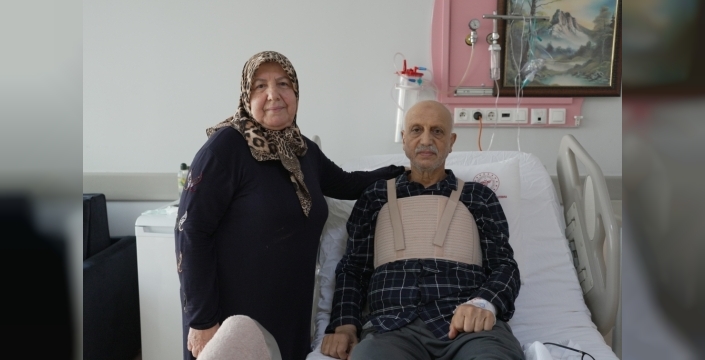 Mucizevi kurtuluş! Malatya'da 70 yaşındaki hasta, 5 saatlik ameliyatla kalbindeki tümörden kurtuldu!