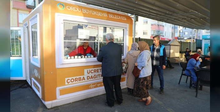 Ordu'da sıcak çorba iyiliği: Hastanelerde vatandaşlara moral veren başlangıç